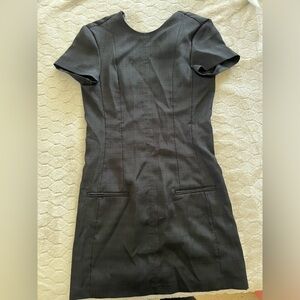 H&M business dress two front pockets